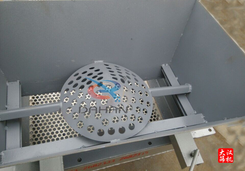 直線振動(dòng)篩分料器 直線振動(dòng)篩分料器