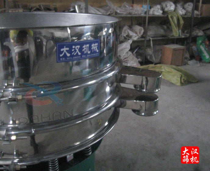 加高型震動篩出料口 加高型震動篩出料口